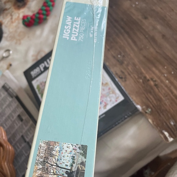 Puzzled two bix never used - Picture 7 of 10